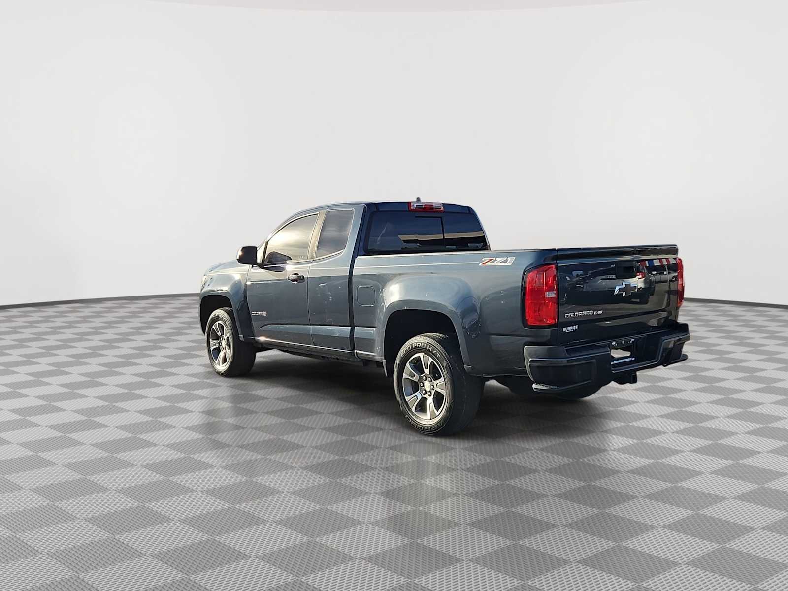 Thumbnail: 2019 Chevrolet Colorado - 6