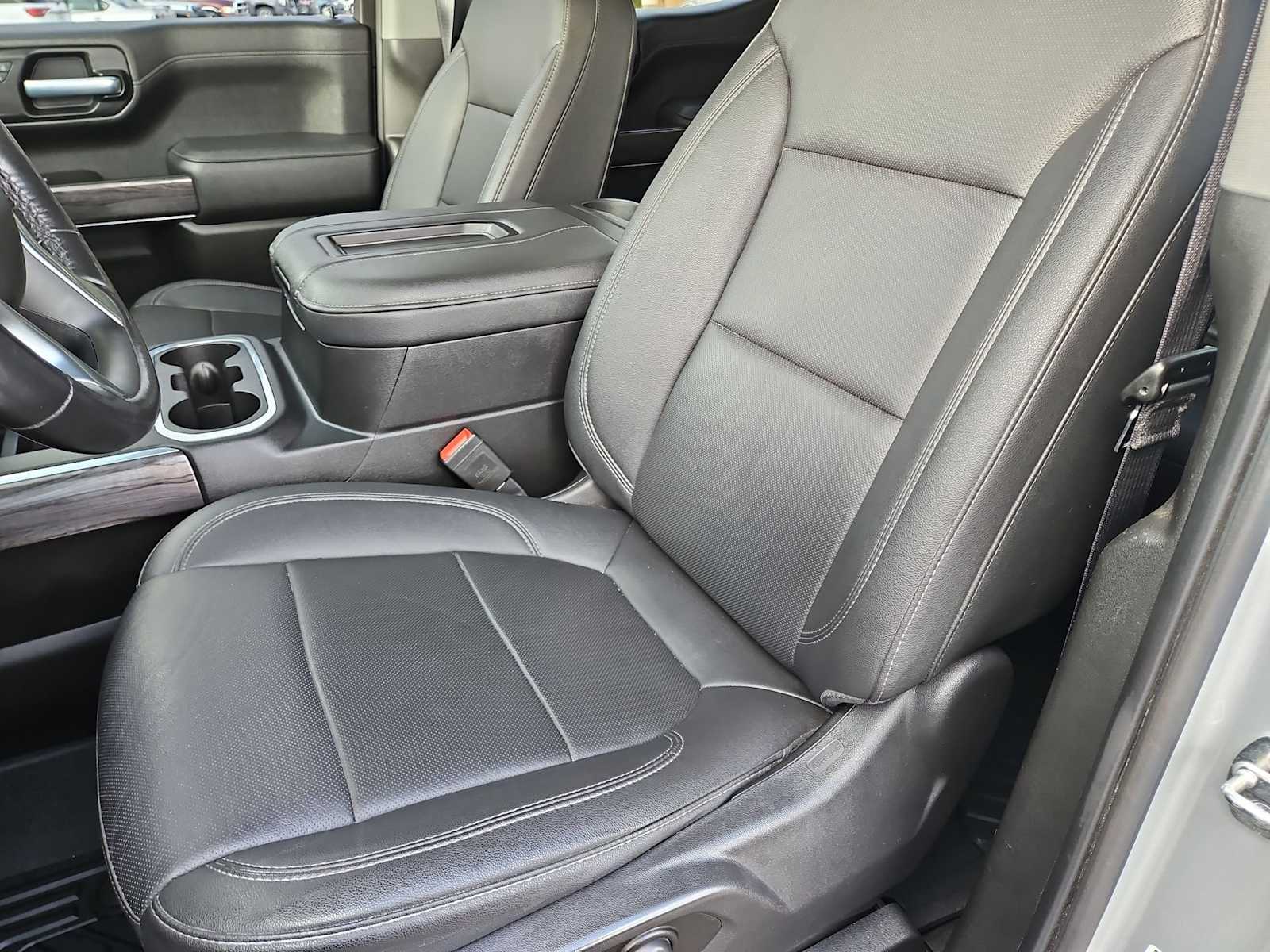 Thumbnail: 2021 Chevrolet Silverado 1500 - 17