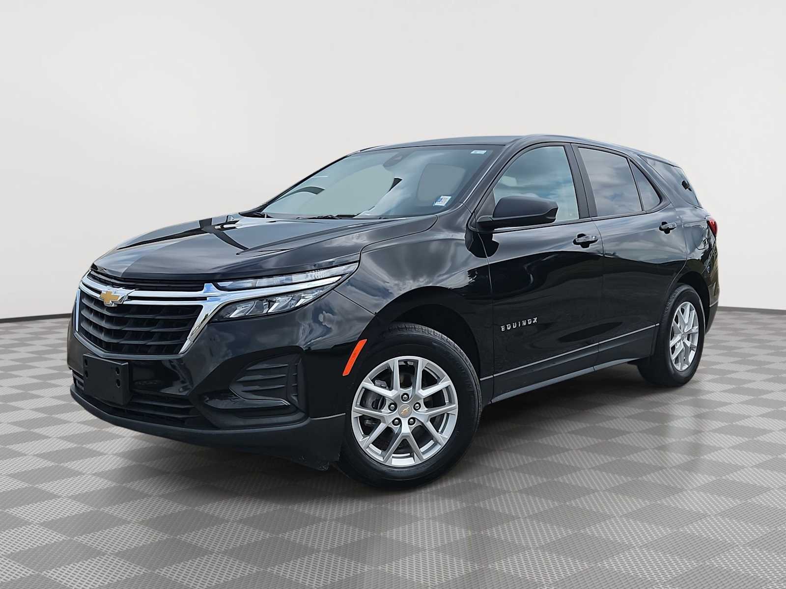 Thumbnail: 2023 Chevrolet Equinox - 1