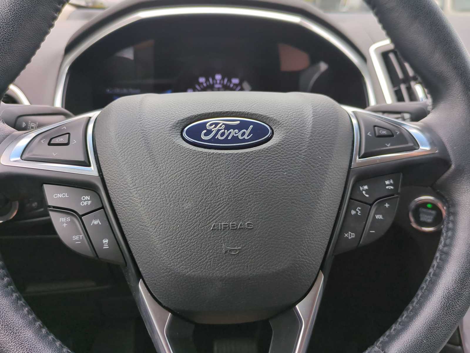Thumbnail: 2019 Ford Edge - 25