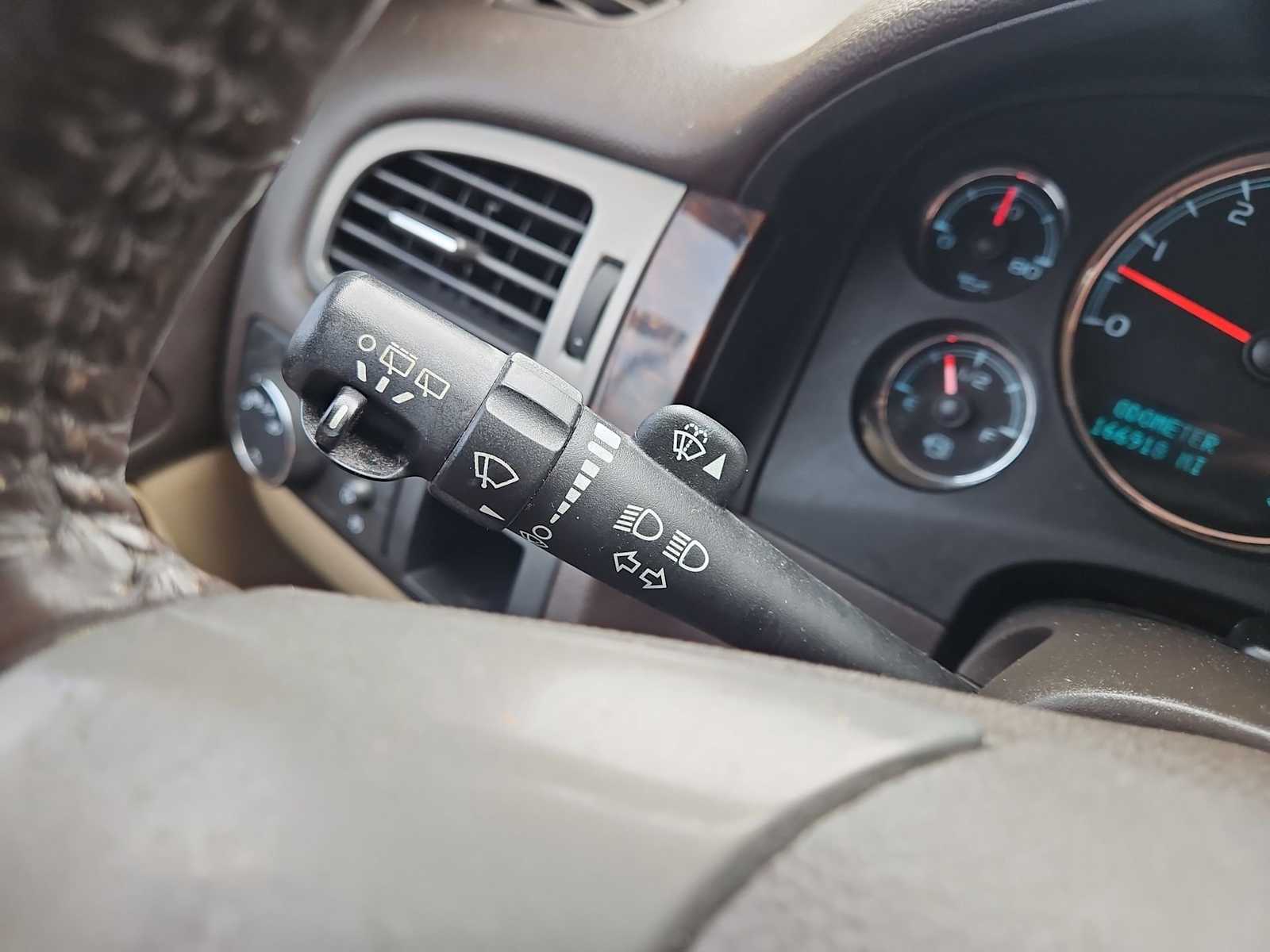 Thumbnail: 2013 GMC Yukon XL - 27