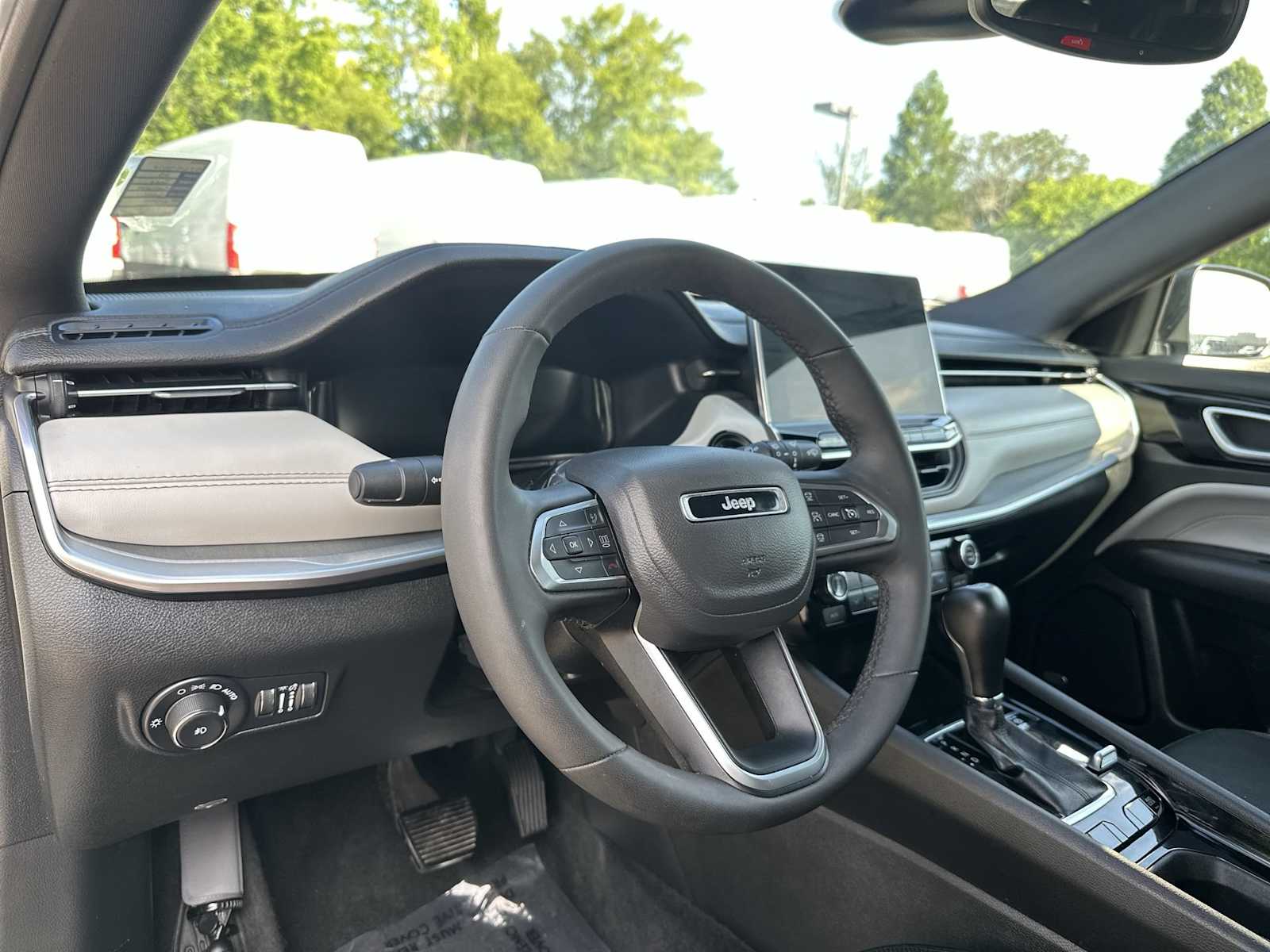 Thumbnail: 2025 Jeep Compass - 16