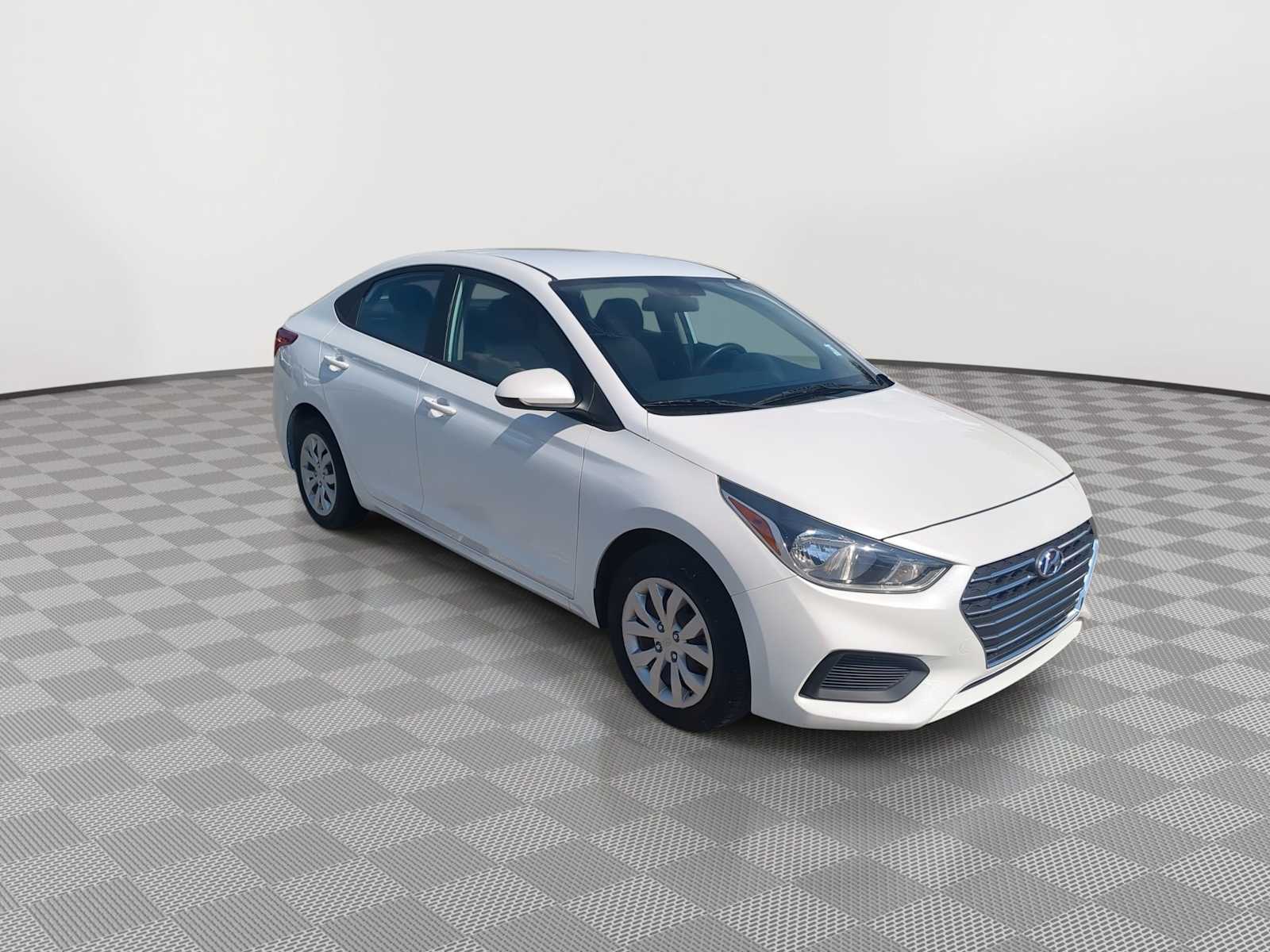 Thumbnail: 2022 Hyundai Accent - 2