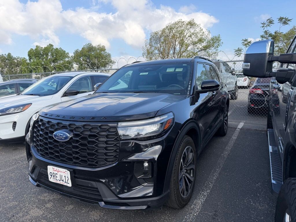 Used 2025 Ford Explorer ST-Line SUV