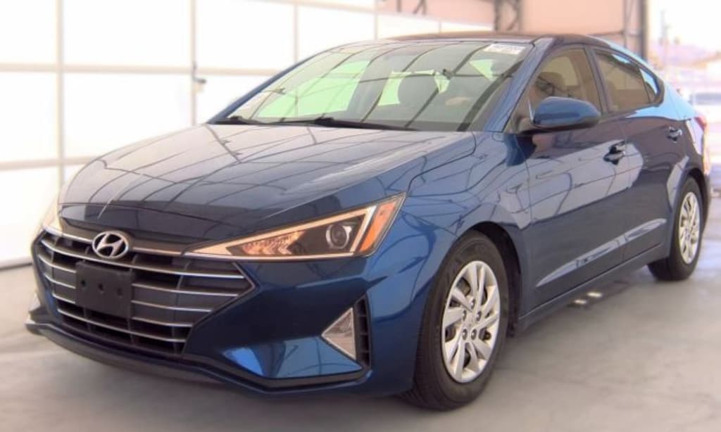 Used 2020 Hyundai Elantra SE Sedan