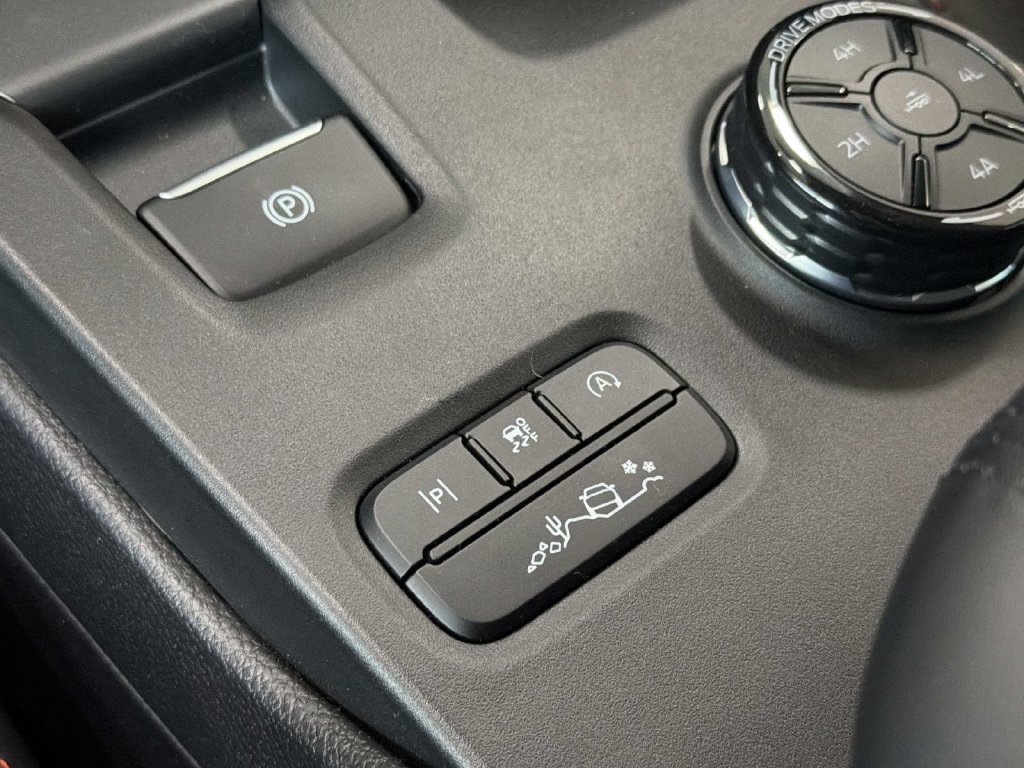 2025 Ford Ranger Raptor - Photo 13