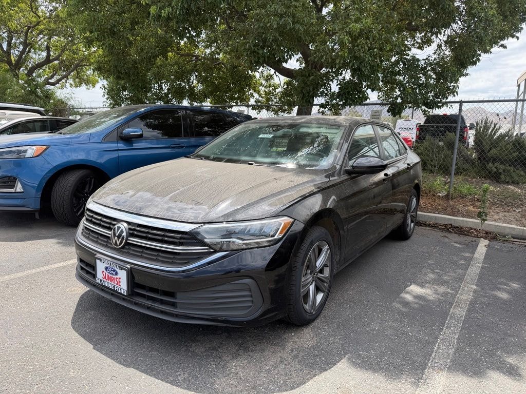 Certified 2024 Volkswagen Jetta 1.5T SE Sedan