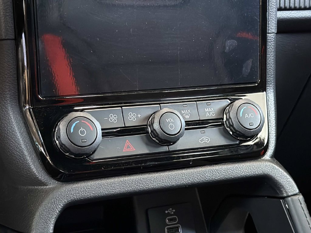 2025 Ford Ranger Raptor - Photo 17