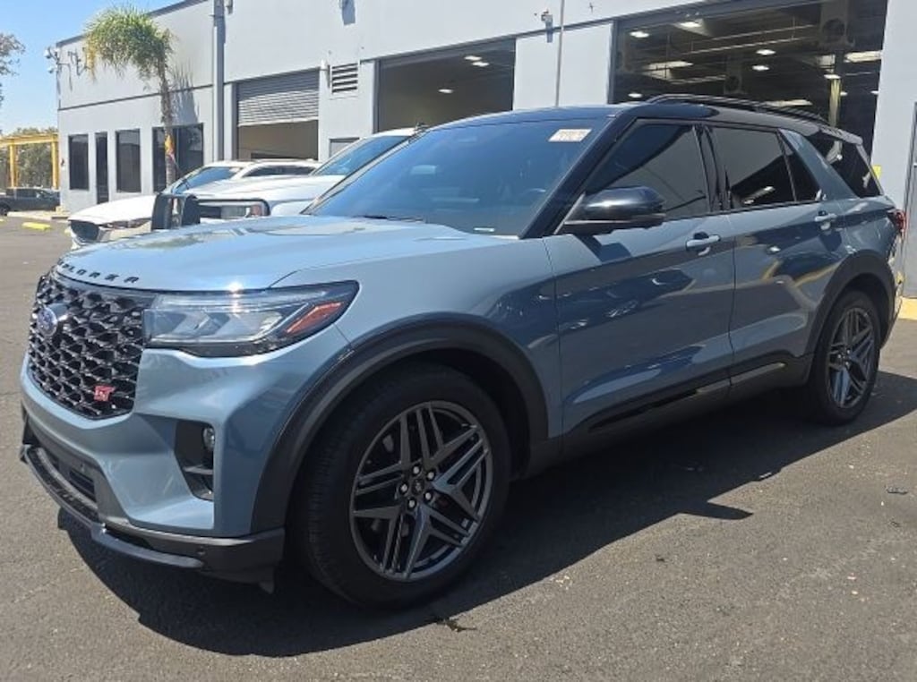Used 2025 Ford Explorer ST SUV