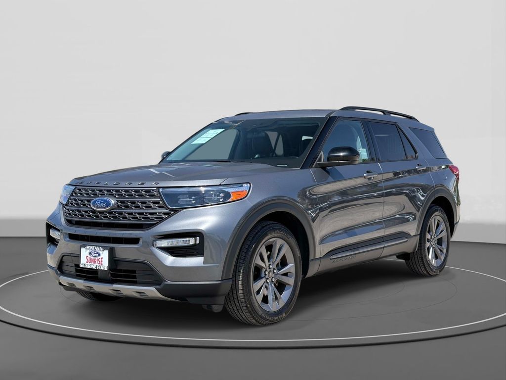 2022 Ford Explorer XLT RWD's photo
