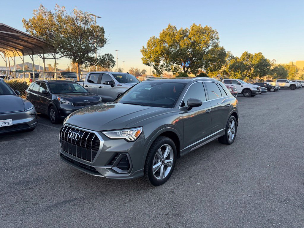 2023 Audi Q3 S line Premium AWD photo