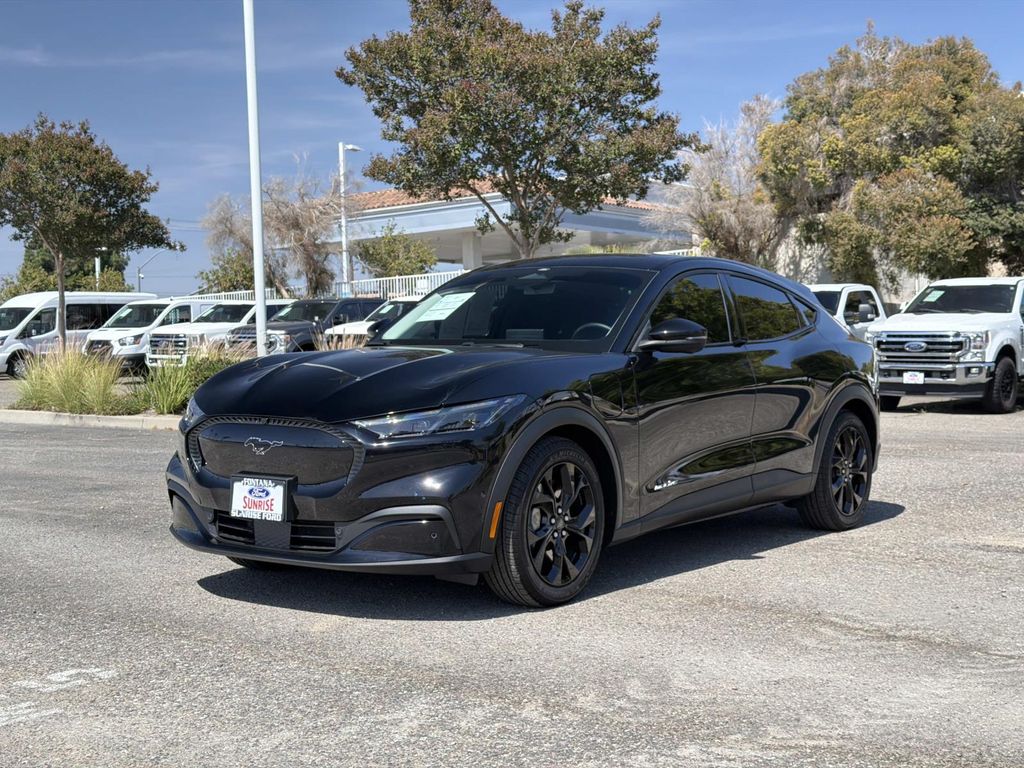 2024 Ford Mustang-Mach-e Select's photo