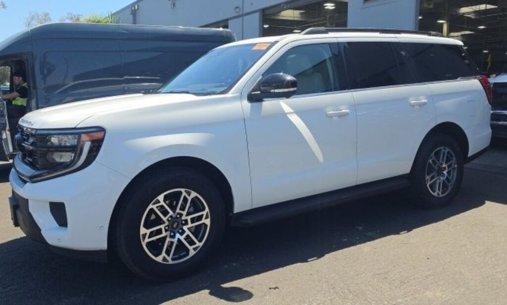 Used 2025 Ford Expedition Active SUV