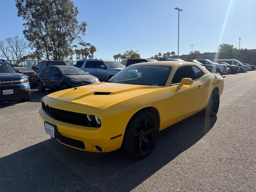 Certified 2018 Dodge Challenger SXT Coupe