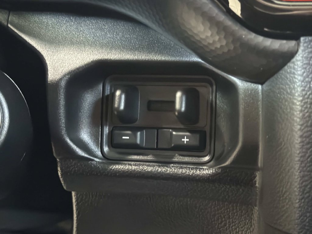 2025 Ford Ranger Raptor - Photo 14