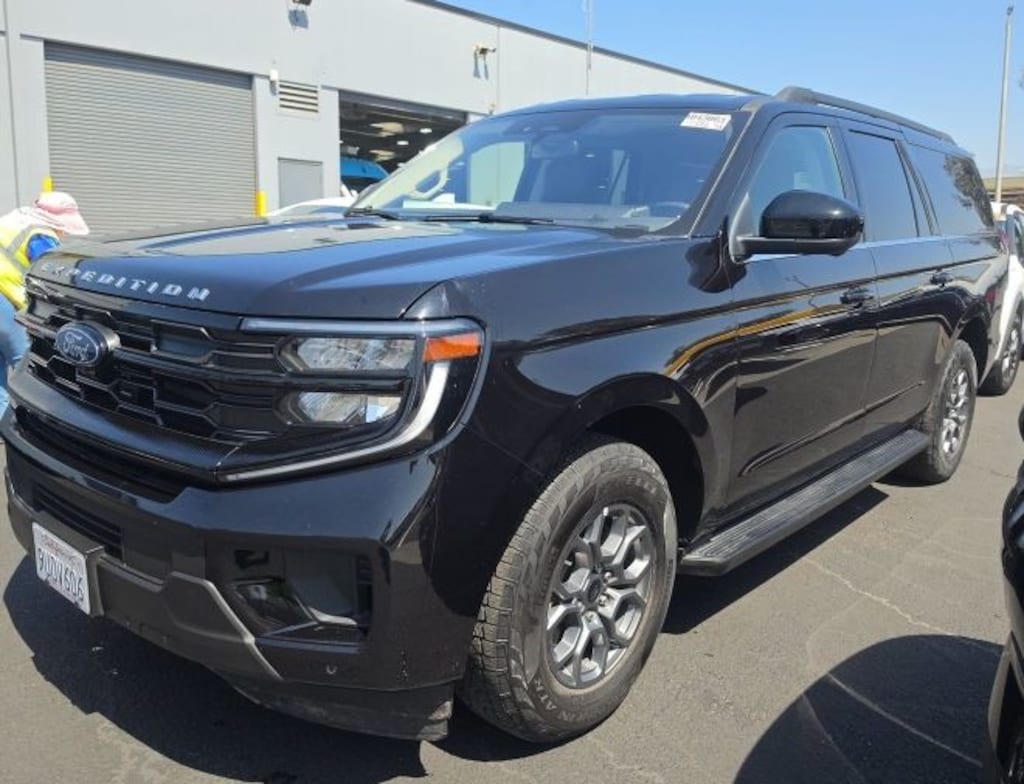 Used 2025 Ford Expedition Max Active SUV