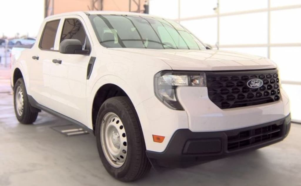 Used 2025 Ford Maverick XL Truck SuperCrew