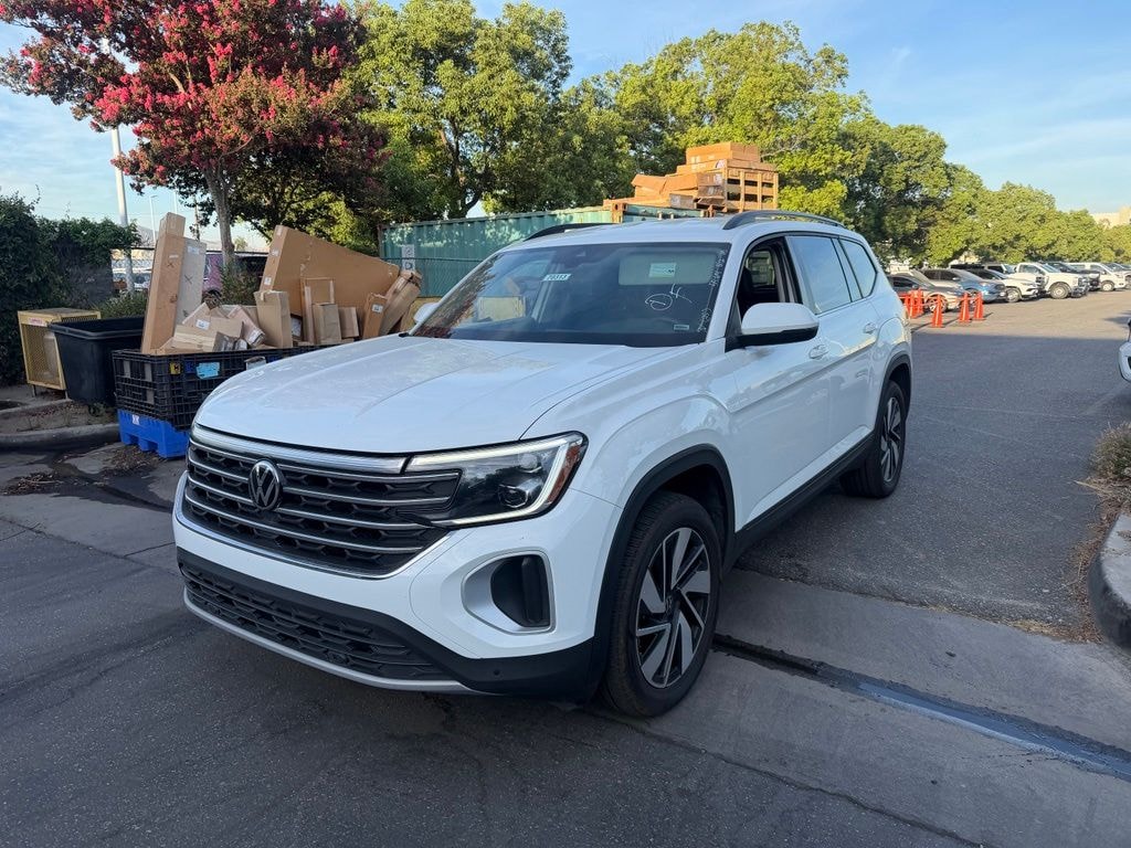 Used 2025 Volkswagen Atlas 2.0T SE w/Technology SUV