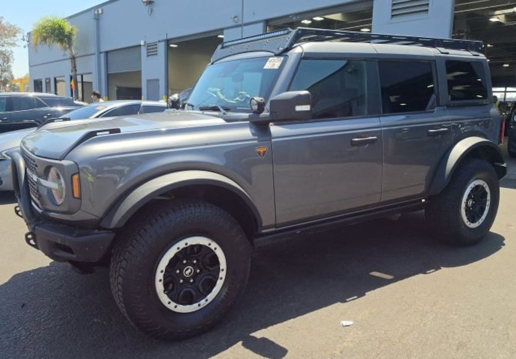 Certified 2024 Ford Bronco Badlands SUV