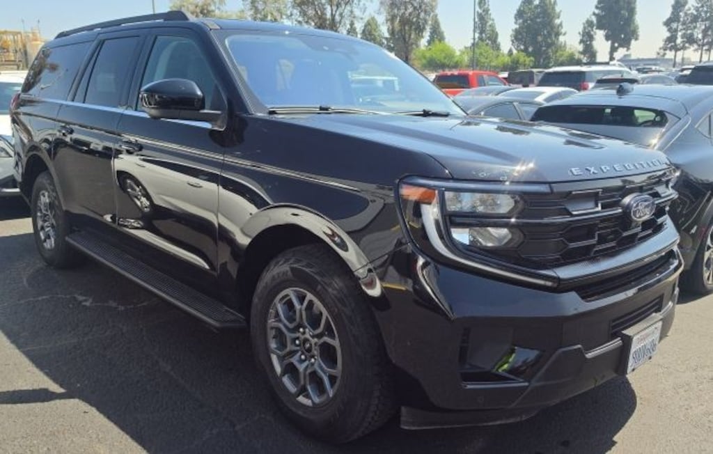 Used 2025 Ford Expedition Max Active SUV