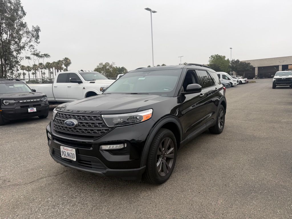 2023 Ford Explorer XLT RWD's photo