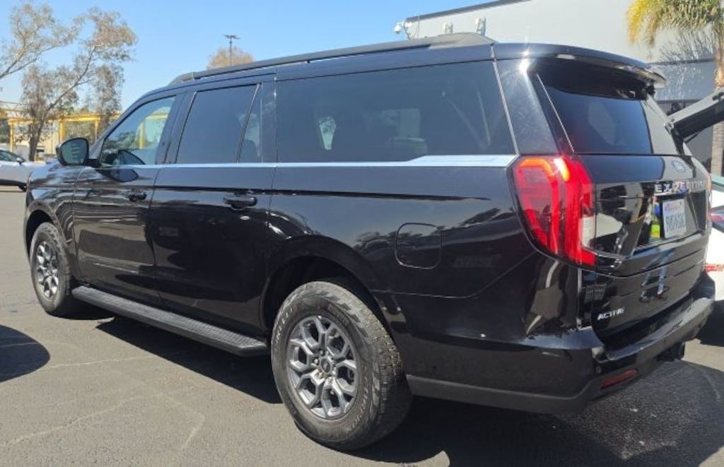 Used 2025 Ford Expedition Max Active SUV