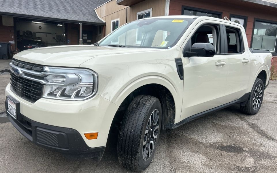 2024 Ford Maverick Lariat FWD's photo