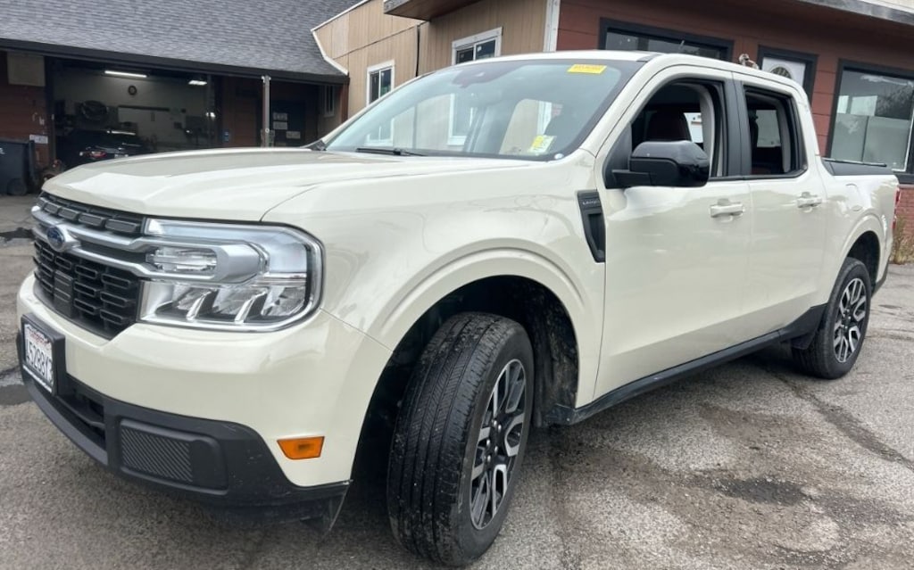 Used 2024 Ford Maverick Lariat Truck SuperCrew
