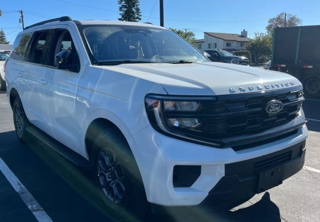Used 2025 Ford Expedition Active SUV