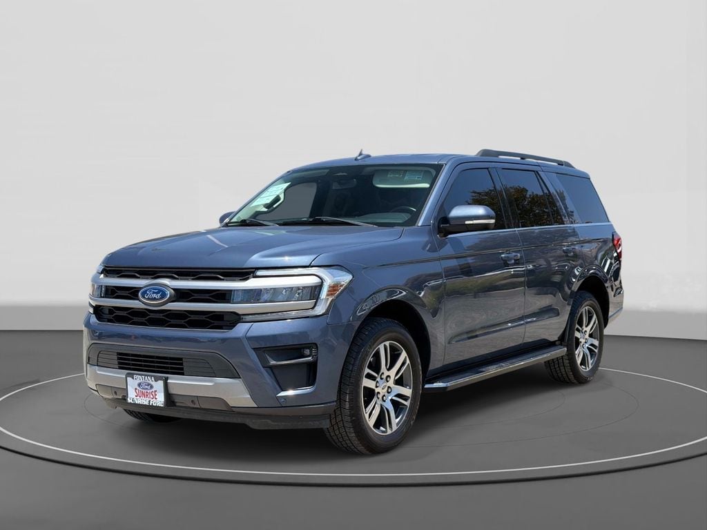 2022 Ford Expedition XLT's photo