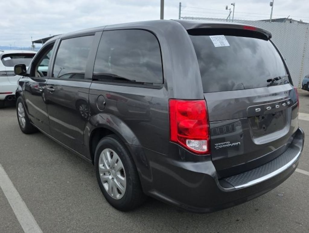 Used 2018 Dodge Grand Caravan SE Van Passenger Van