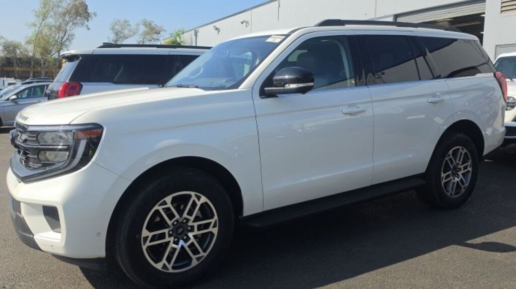 Used 2025 Ford Expedition Active SUV