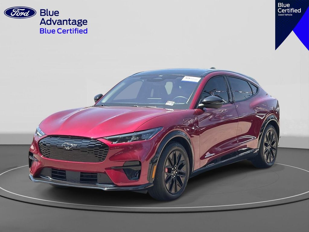 2025 Ford Mustang-Mach-e Premium's photo