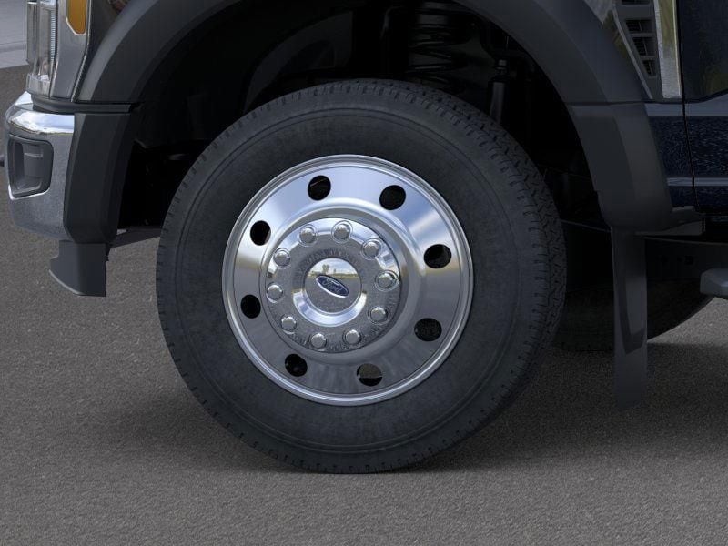 2025 Ford F-550 Super Duty Chassis Cab XLT - Photo 19