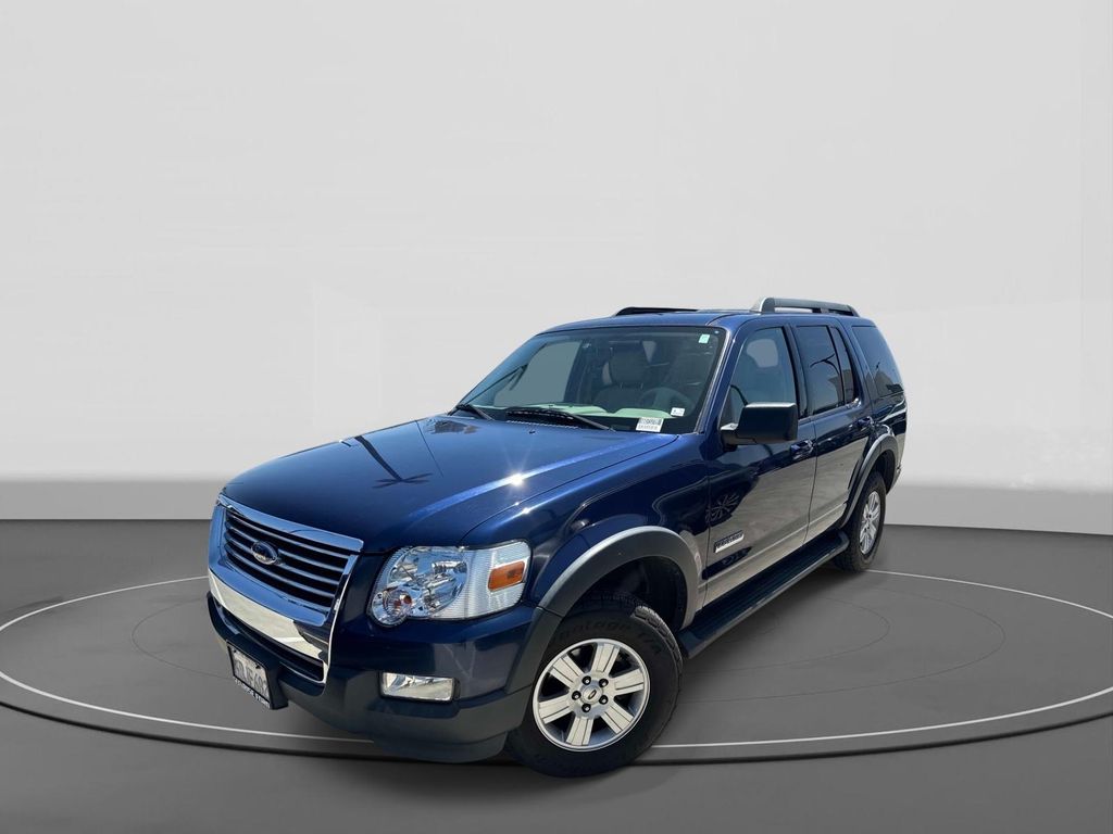 2007 Ford Explorer XLT 4.0's photo
