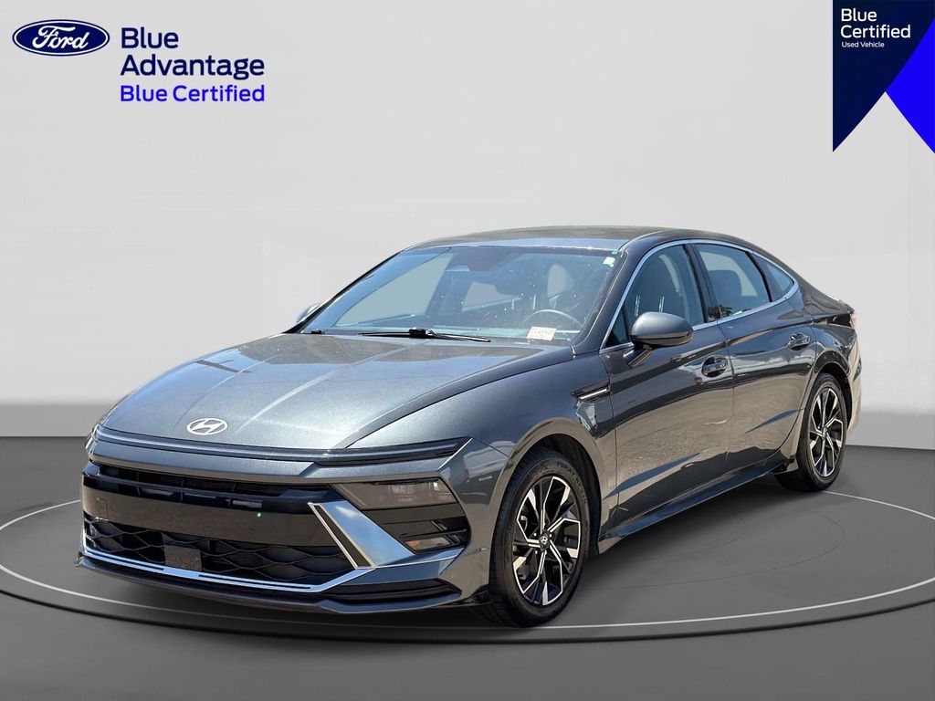 2025 Hyundai Sonata SEL's photo