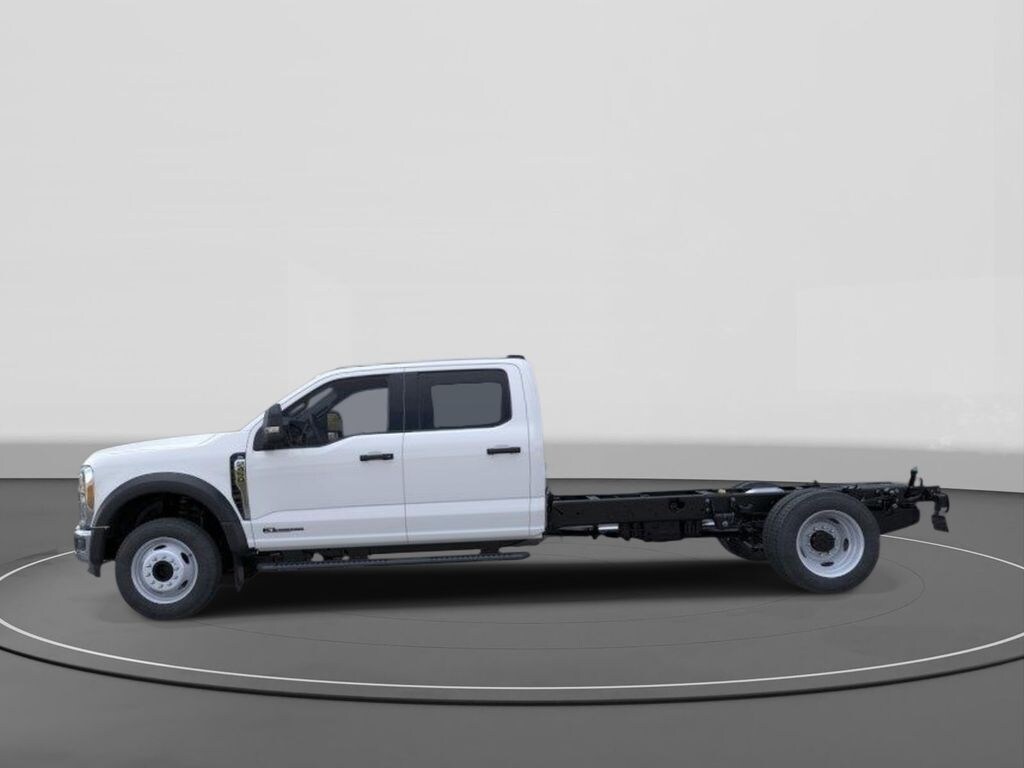 New 2026 Ford F-450 Chassis Truck Crew Cab