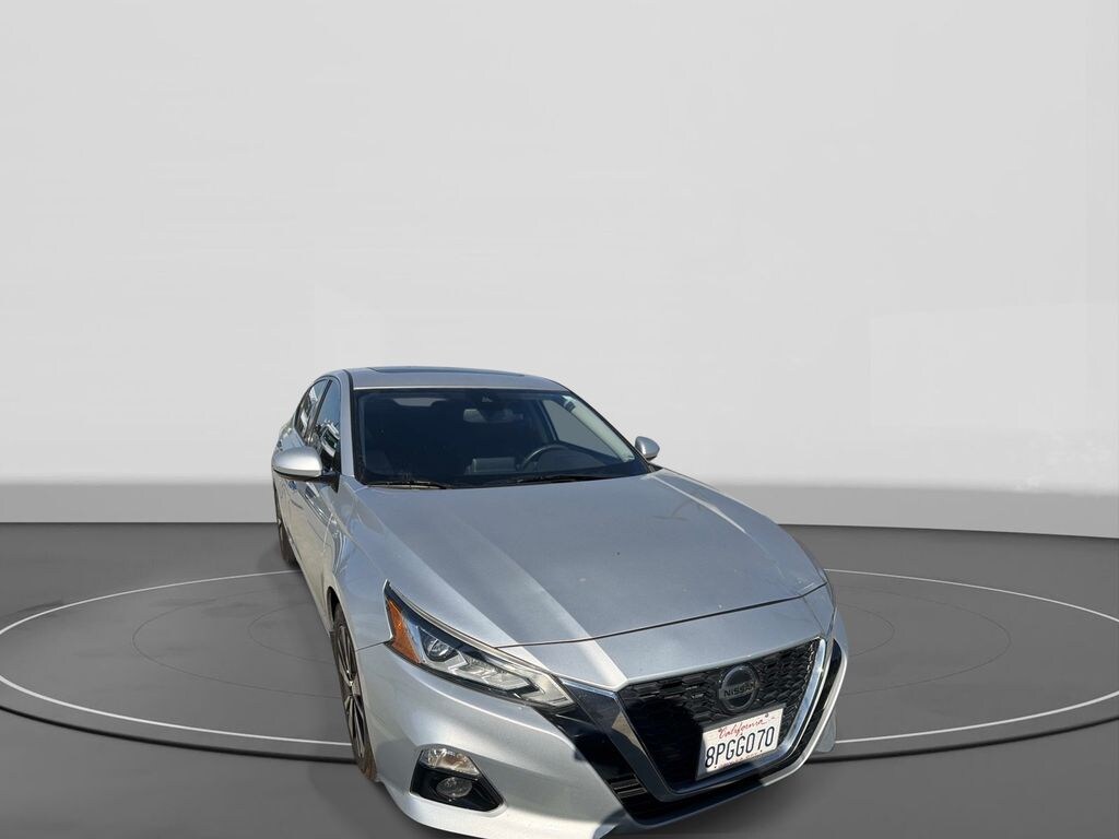 Used 2019 Nissan Altima 2.5 SV Sedan