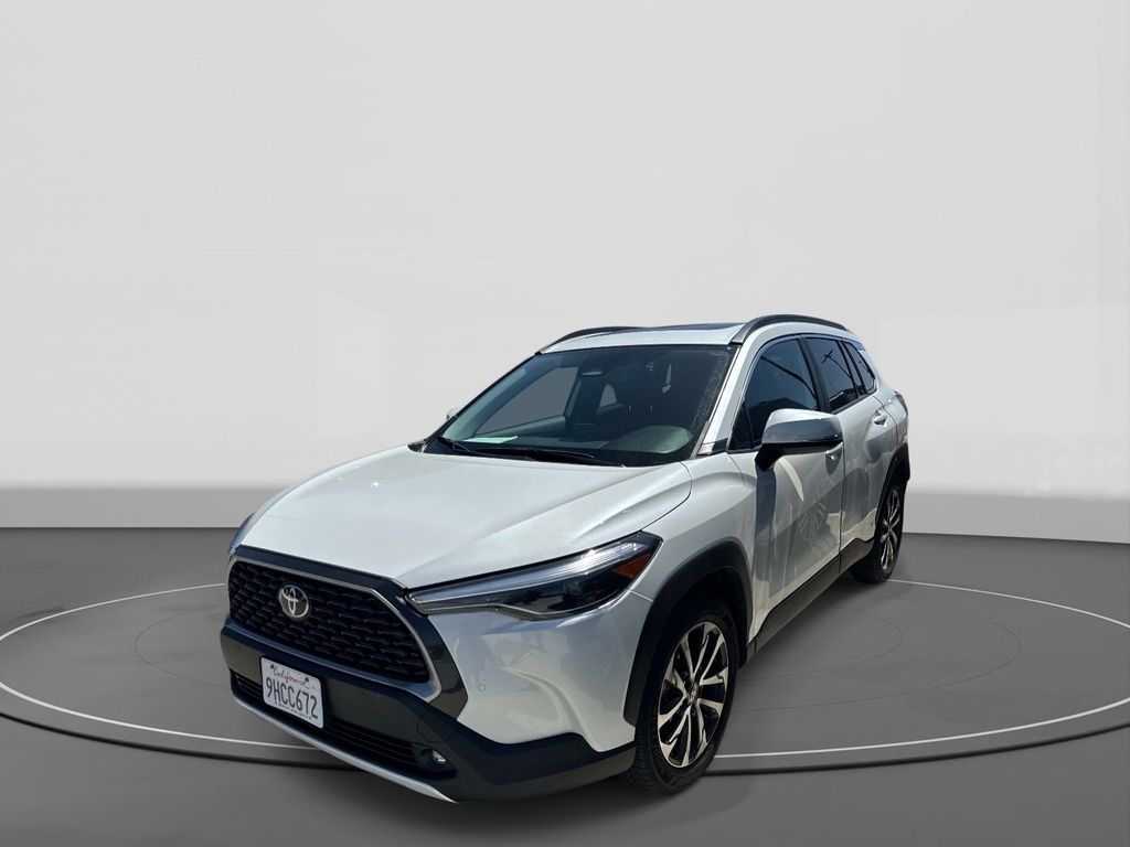 2023 Toyota Corolla Cross XLE FWD's photo