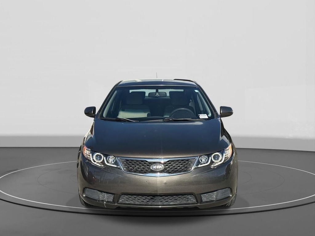 Used 2013 Kia Forte EX with VIN KNAFU4A22D5687137 for sale in Los Angeles, CA
