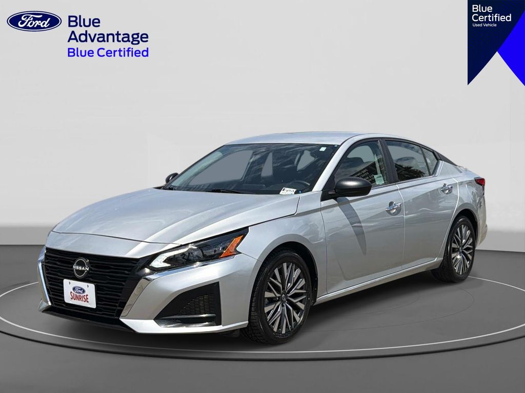 2025 Nissan Altima