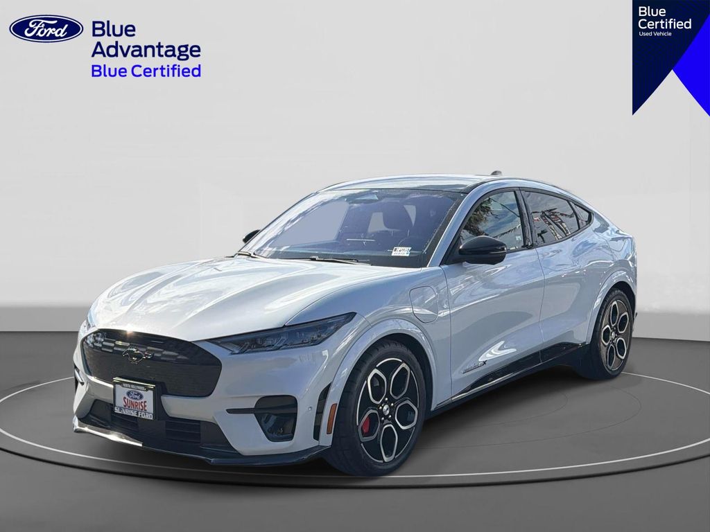 2022 Ford Mustang Mach-E