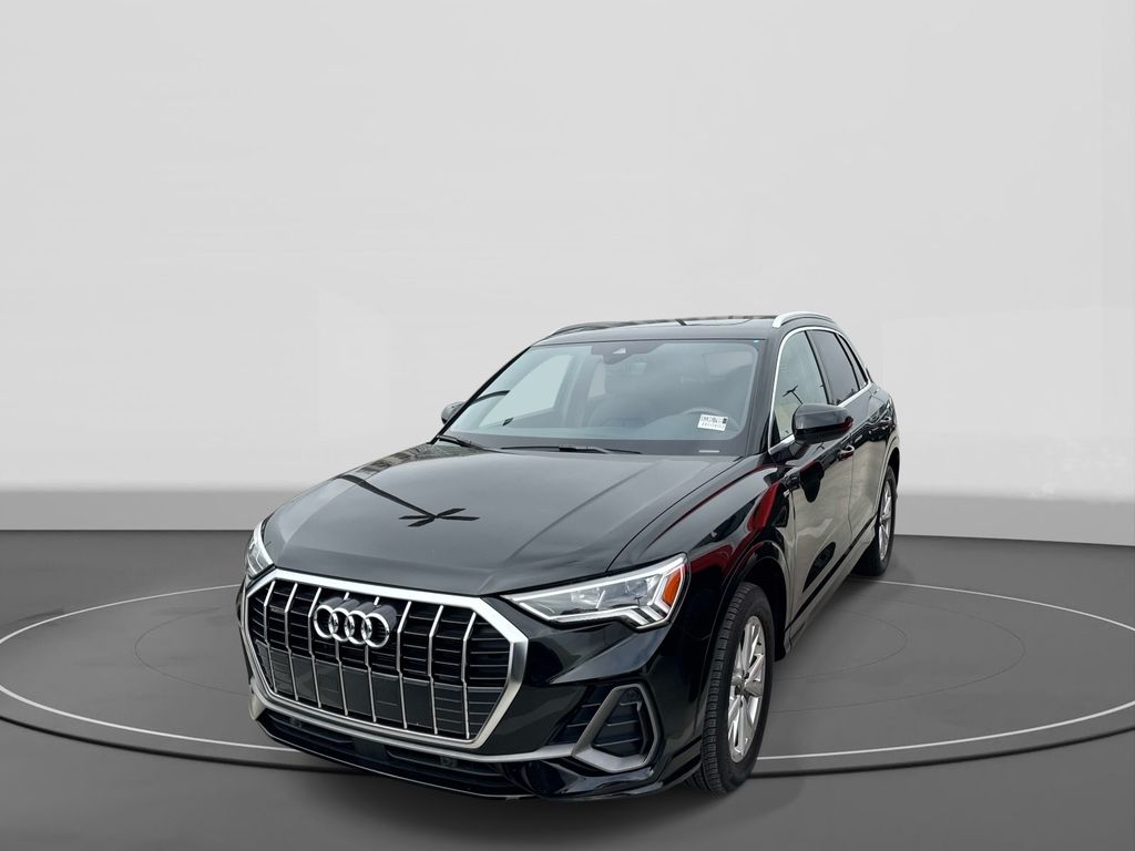 2025 Audi Q3 45 TFSI S Line Premium quattro's photo