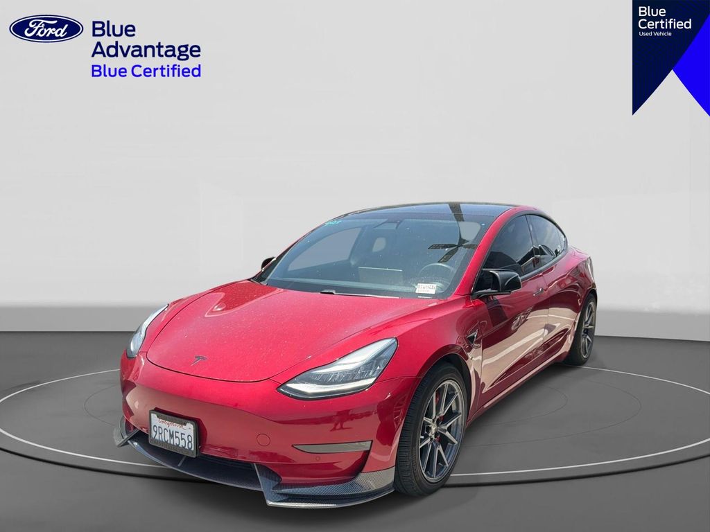 2020 Tesla Model 3 Standard Range Plus's photo