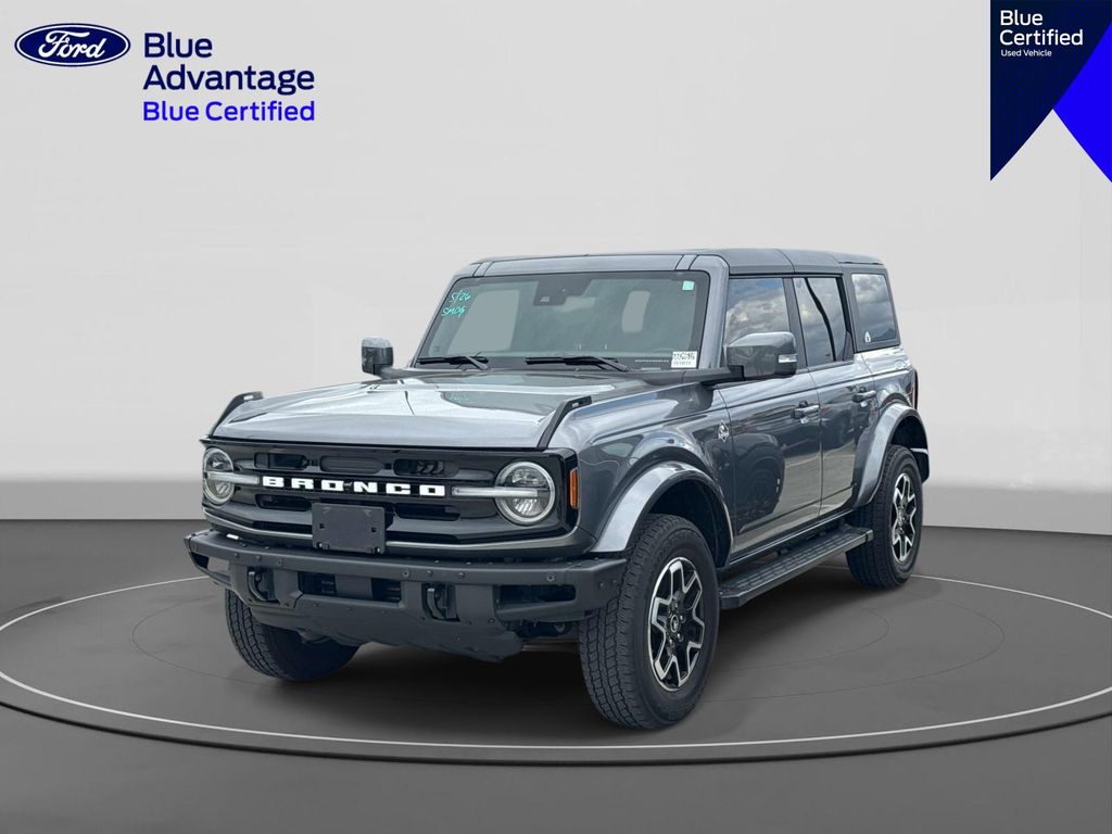 2023 Ford Bronco Outer Banks 4x4's photo