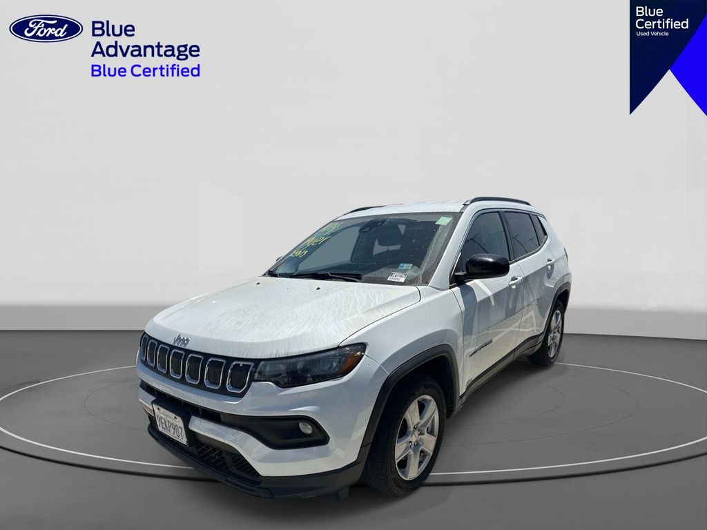 2022 Jeep Compass Latitude's photo