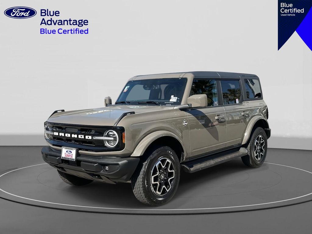 2025 Ford Bronco Outer Banks 4x4's photo