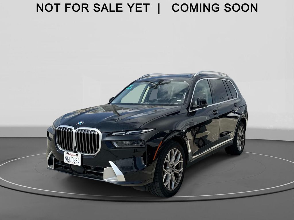 2023 BMW X7 xDrive40i's photo