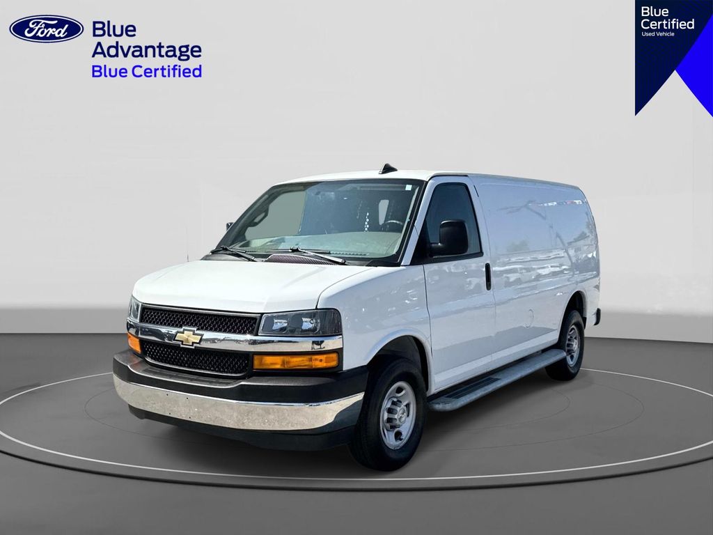 2024 Chevrolet Express 2500 Work Van HD's photo