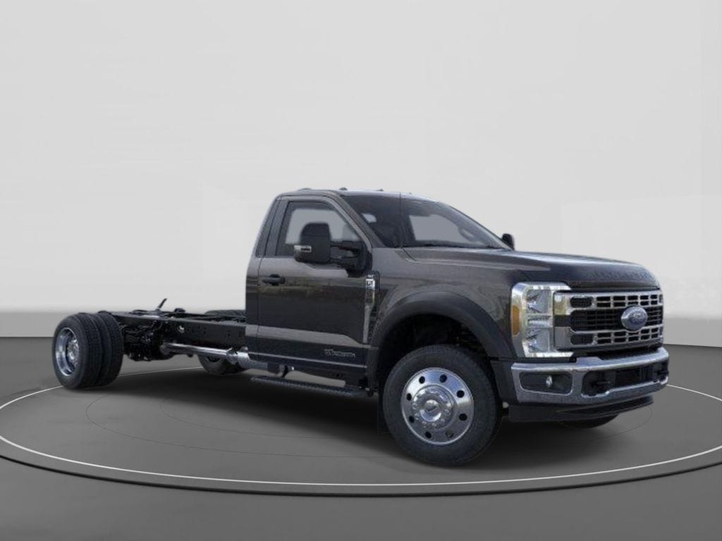 2025 Ford F-550 Super Duty Chassis Cab XLT - Photo 7